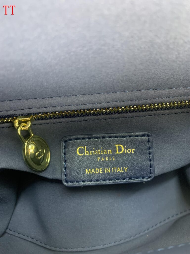 Dior Mini Lady Dior Lucky Star Bag Black 17Cm - Image 4