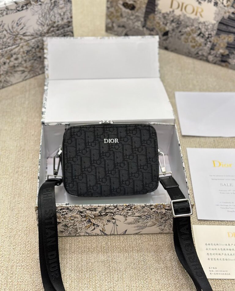Dior Pouch With Shoulder Strap Black Oblique Jacquard 17Cm - Image 2