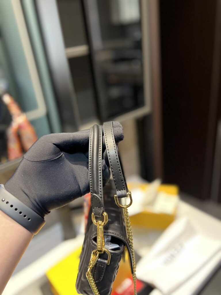 Fendi Baguette Mini Black 20Cm 8Bs017A72Vf15Zw - Image 8