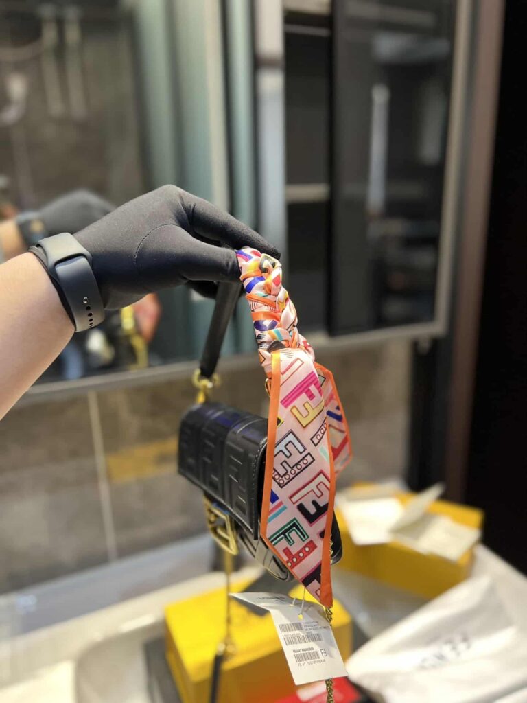 Fendi Baguette Mini Black 20Cm 8Bs017A72Vf15Zw - Image 3