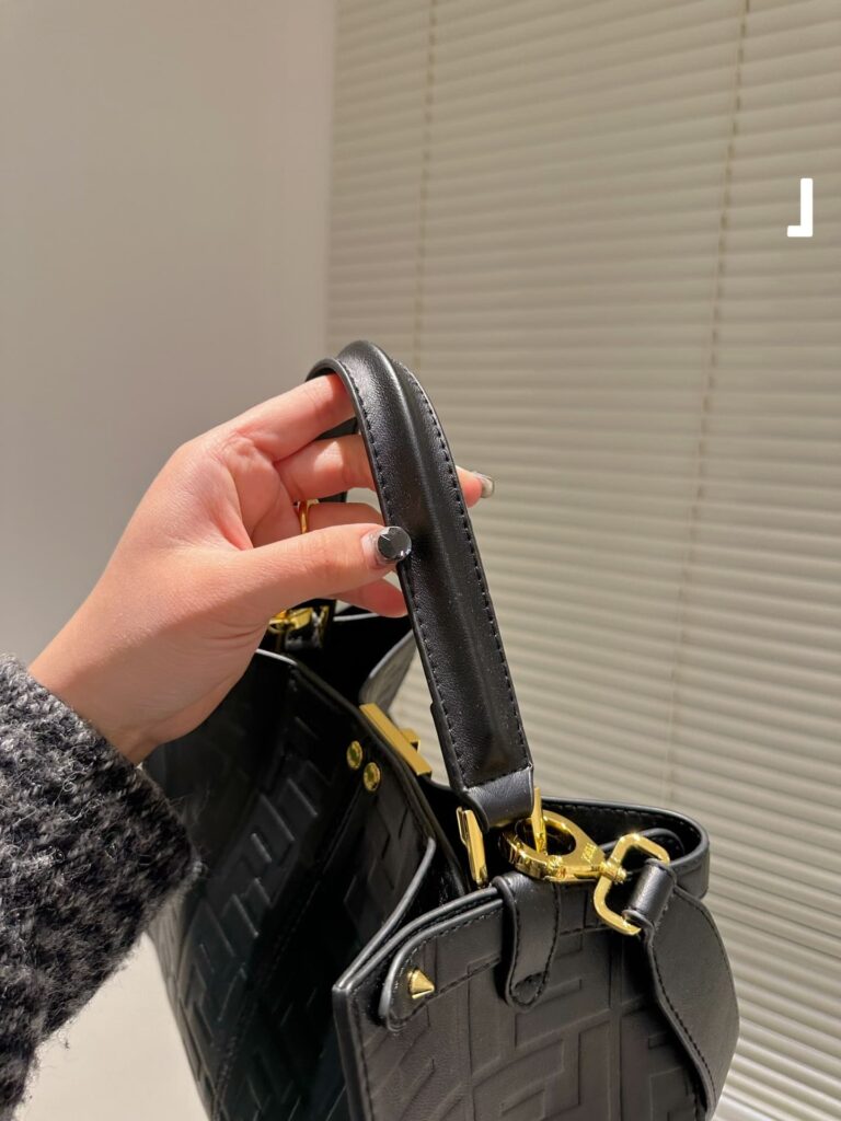 Fendi Original Peekaboo Black 30Cm - Image 8