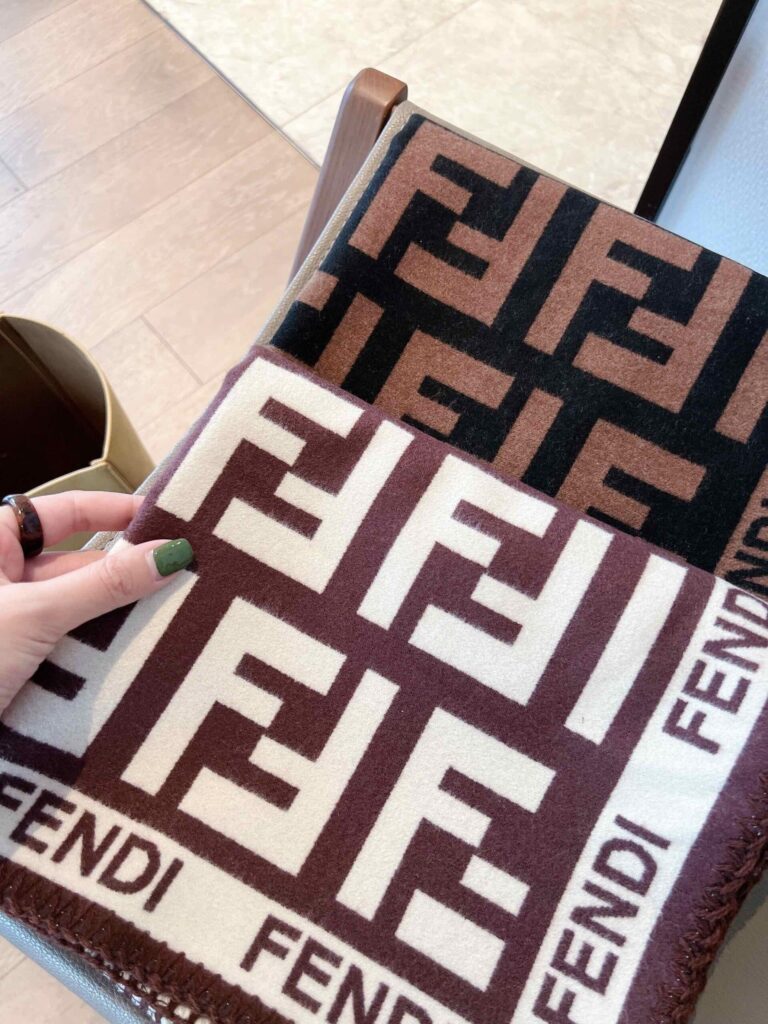 Fendi Ff Brown Cashmere Scarf Brown And Beige - Image 3