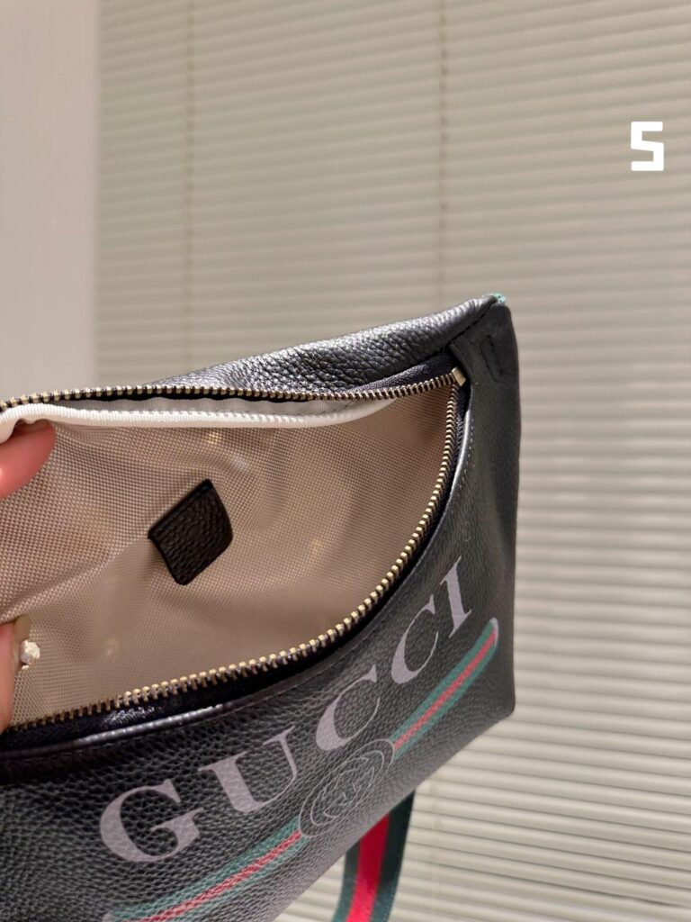 Gucci Print Leather Belt Bag Black 22Cm ??527792 0Gcct 8164 - Image 2