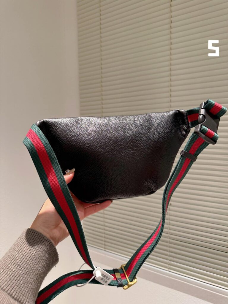 Gucci Print Leather Belt Bag Black 22Cm ??527792 0Gcct 8164 - Image 4