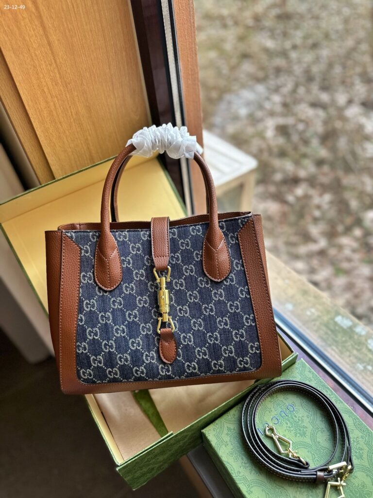 Gucci Gg Denim Jackie 1961 Tote Blue Denim 30Cm - Image 2