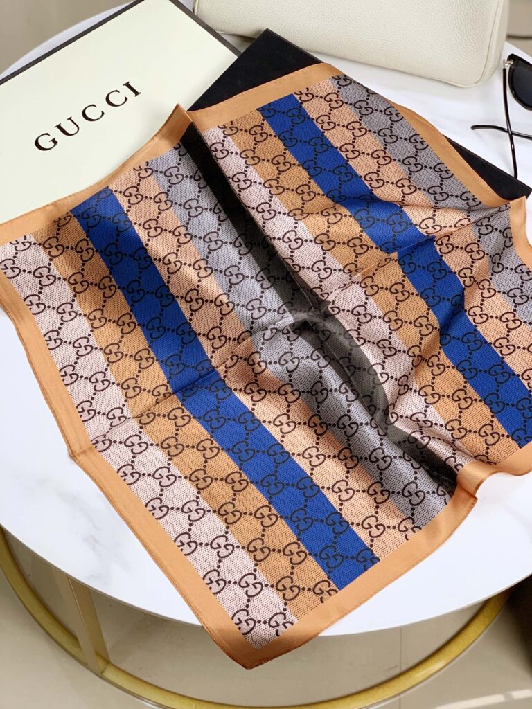 Gucci Gg Jacquard Scarf 70Cm Beige - Image 3