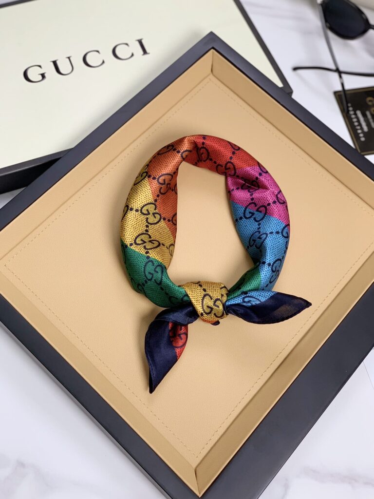Gucci Gg Jacquard Scarf  70Cm Rainbow - Image 3