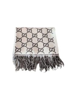 Gucci Gg Jacquard Scarf Wihte And Black