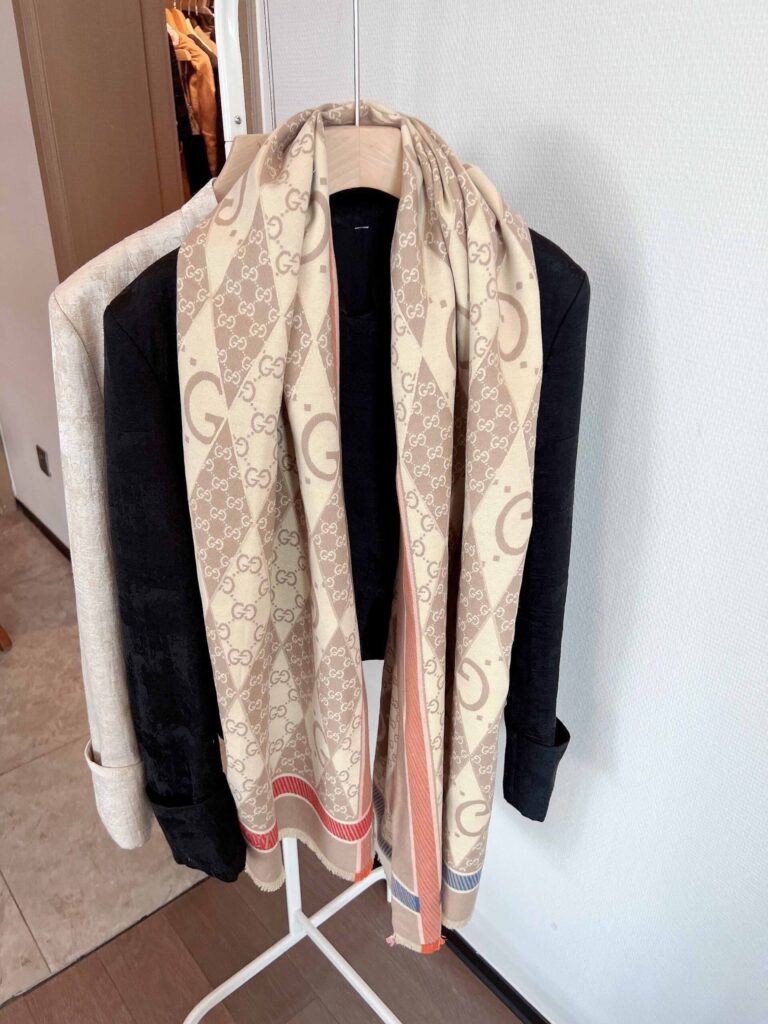 Gucci Gg Patchwork Backgammon Print Scarf Pink - Image 5