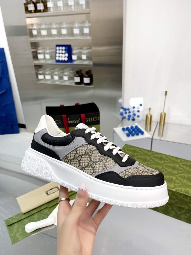 Gucci Men'S Gg Trainer Supreme Canvas Beige 669582 Upga0 1080 - Image 2