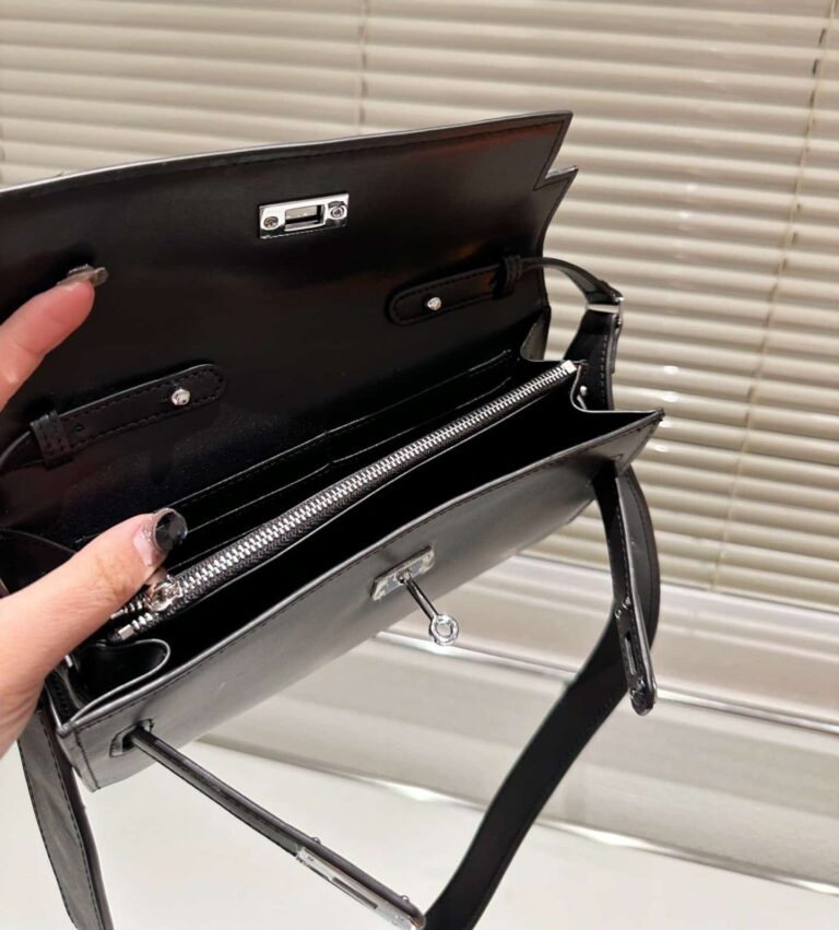 Hermes Kelly Wallet Leather With Strap 23Cm - Image 2