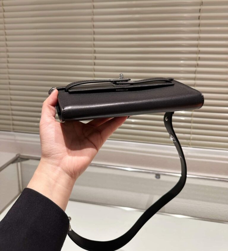 Hermes Kelly Wallet Leather With Strap 23Cm - Image 6