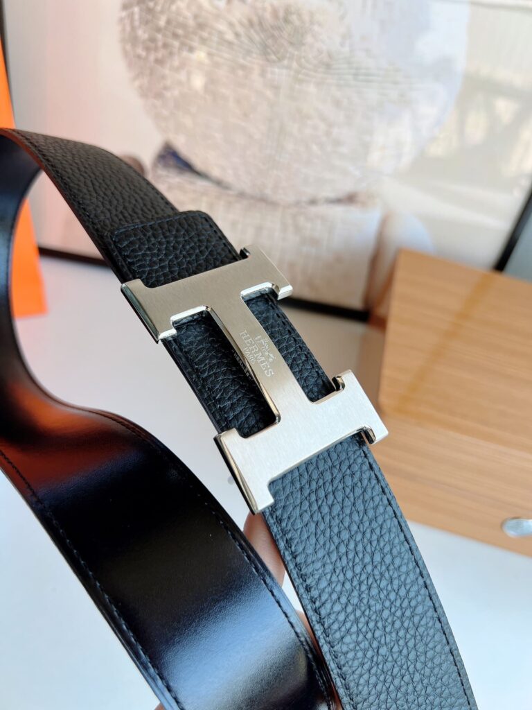 Hermes H Buckle Horse Drawn Carriage Logo Black 38Mm - Image 3