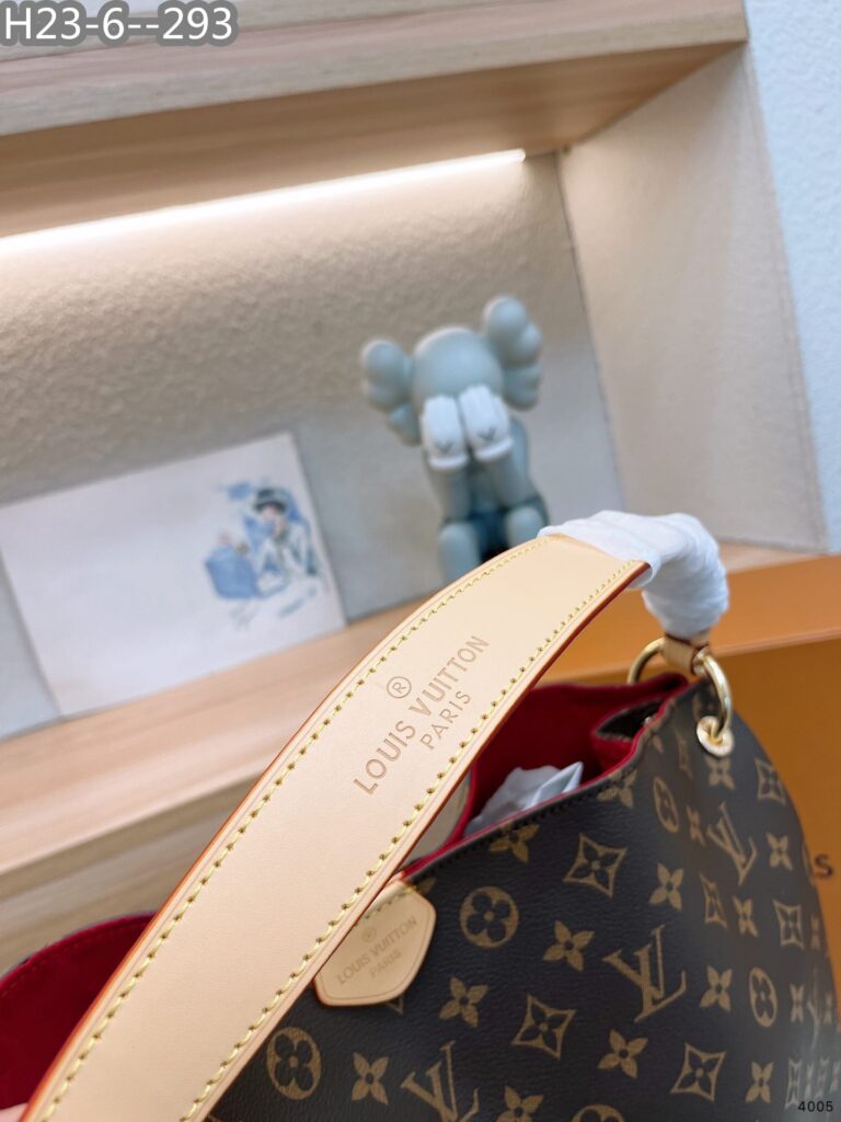 Louis Vuitton Graceful Bag Monogram Canvas Cream 35Cm - Image 8