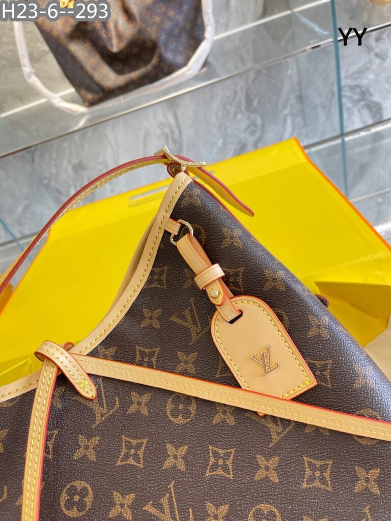 Louis Vuitton Carryall Mm Monogram 30Cm - Image 9