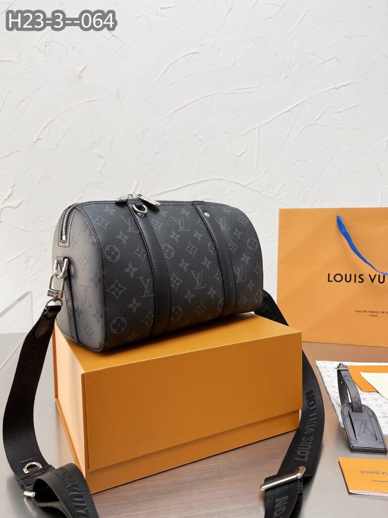 Louis Vuitton Keepall Bandouli?re 28Cm Monogram Eclipse Black M46271 - Image 4