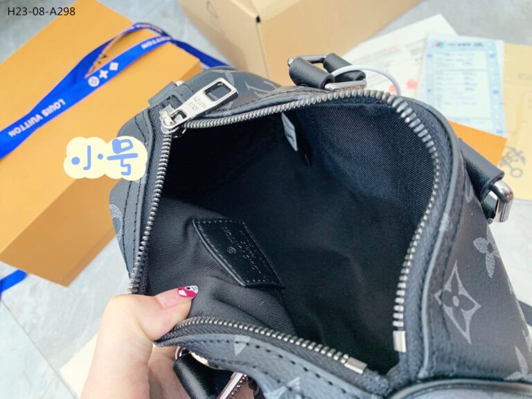 Louis Vuitton Keepall Xs Monogram Eclipse Reverse Black 20Cm M45947 - Image 2