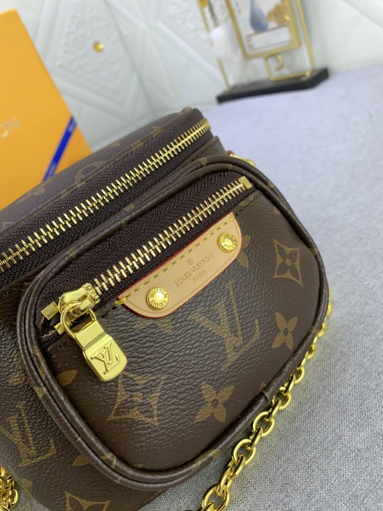 Louis Vuitton Mini Bumbag Bag Monogram Canvas 17Cm M82335 - Image 6