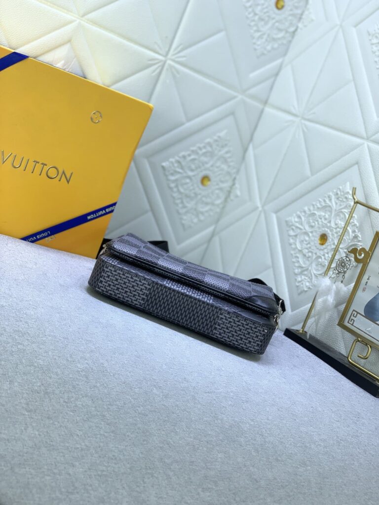 Louis Vuitton Trio Messenger Bag Damier Canvas Black 25Cm N50017 - Image 7