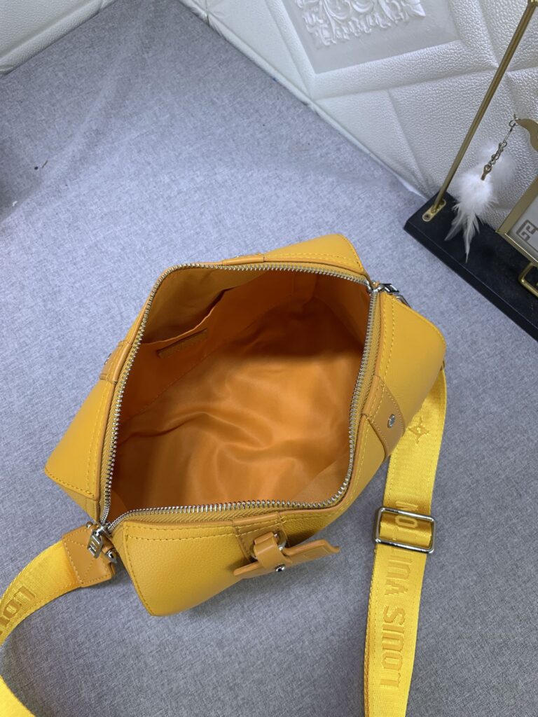 Louis Vuitton City Keepall Lemon 27Cm - Image 2