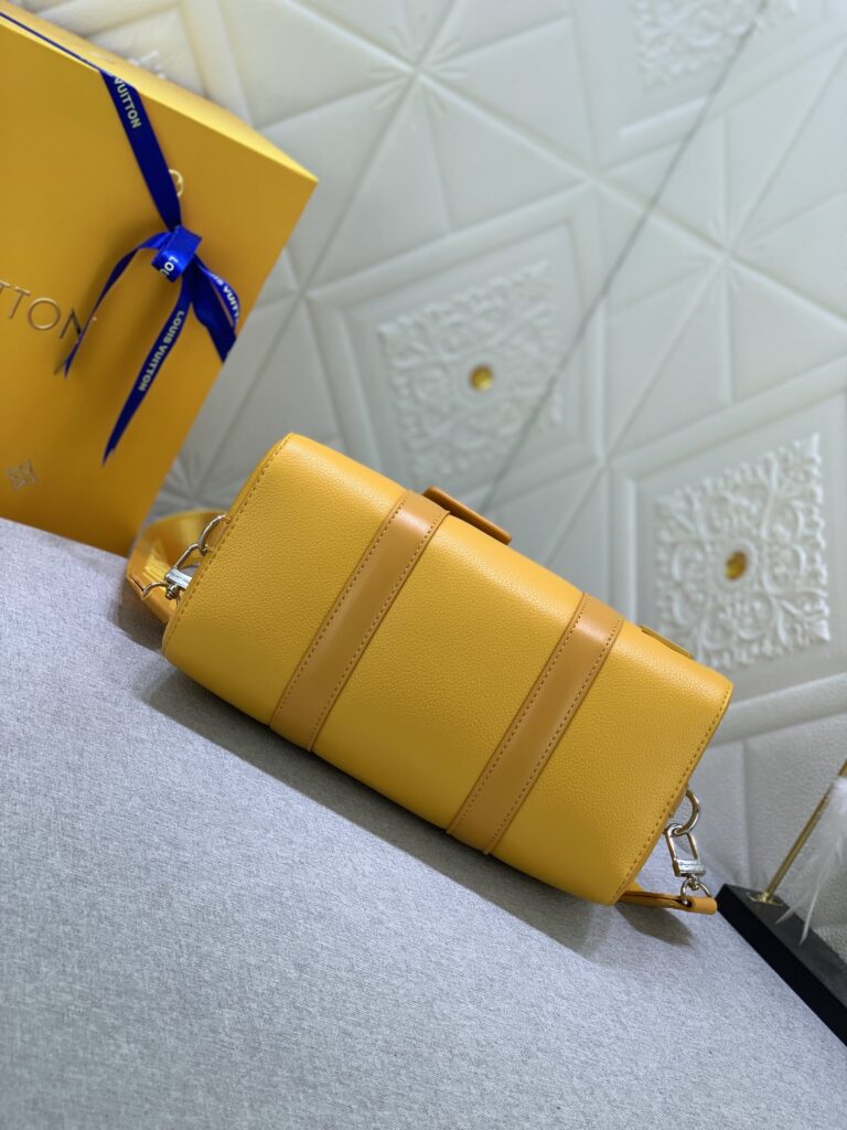 Louis Vuitton City Keepall Lemon 27Cm - Image 4