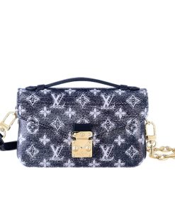 Louis Vuitton Pochette M?tis East West Monogram  Spruce 21Cm M22834