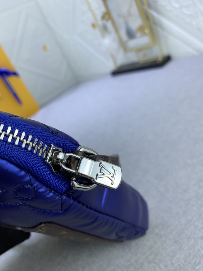 Louis Vuitton Pillow Phone Pouch Blue M81716 - Image 4