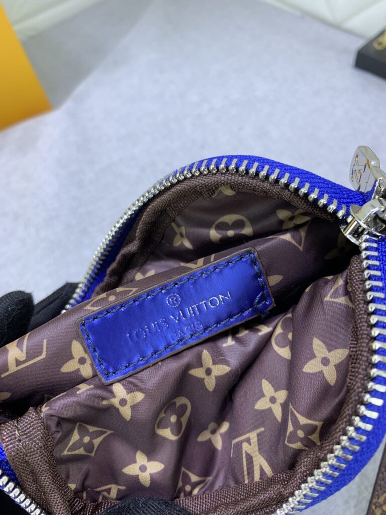 Louis Vuitton Pillow Phone Pouch Blue M81716 - Image 7