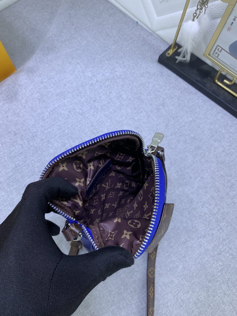 Louis Vuitton Pillow Phone Pouch Blue M81716 - Image 8