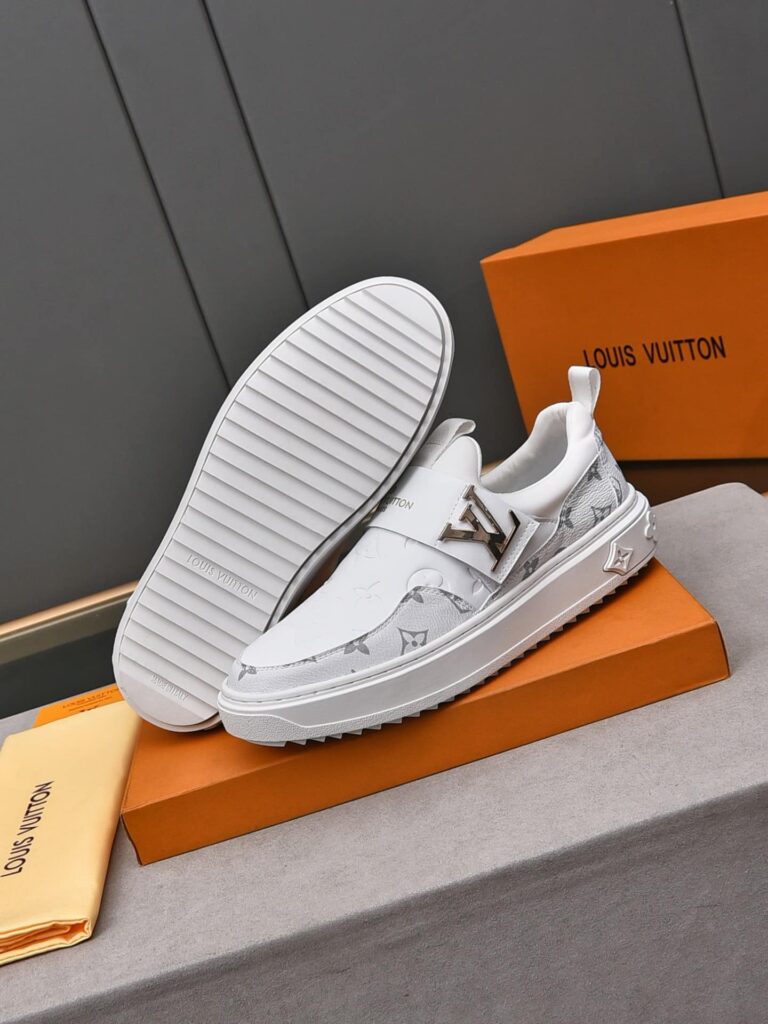 Louis Vuitton Slip On Monogram White - Image 7