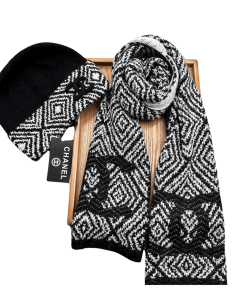 Chanel Beanie Hat And Scarf Black Wool Set