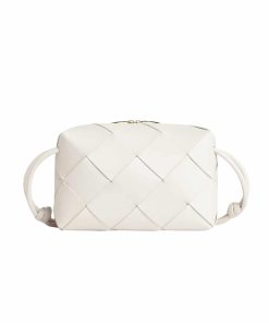 Bottega Veneta Small Cassette Camera Bag Mxn 52 400 White 18Cm 709417Vcqc29009