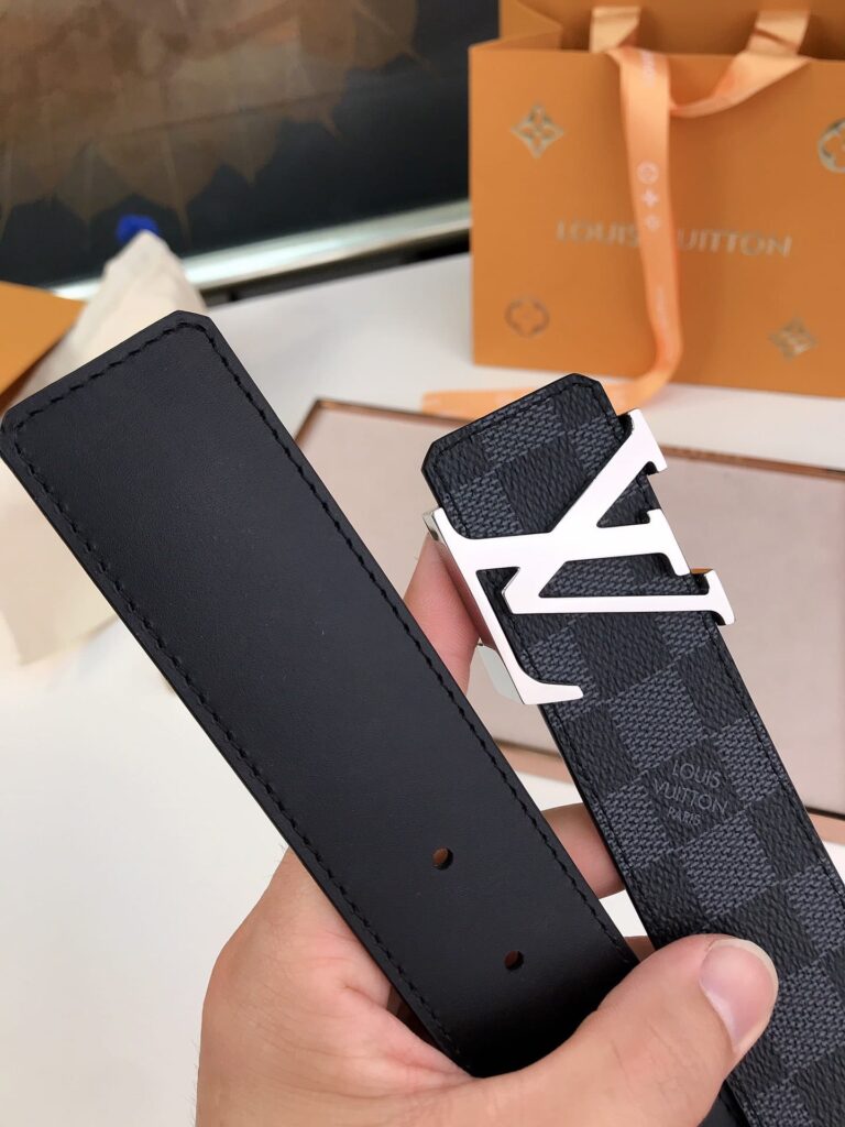 Louis Vuitton Lv Ceinture Initiales Reversible Silver 4Cm - Image 6