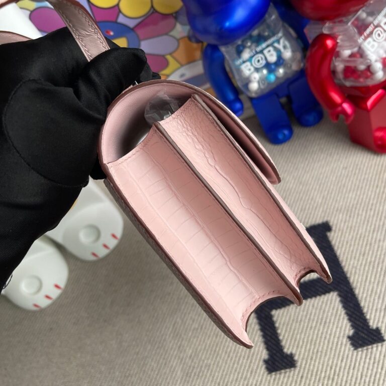 Hermes Constance Alligator Matt Dreamy Pink Silver Hardware 18Cm - Image 6