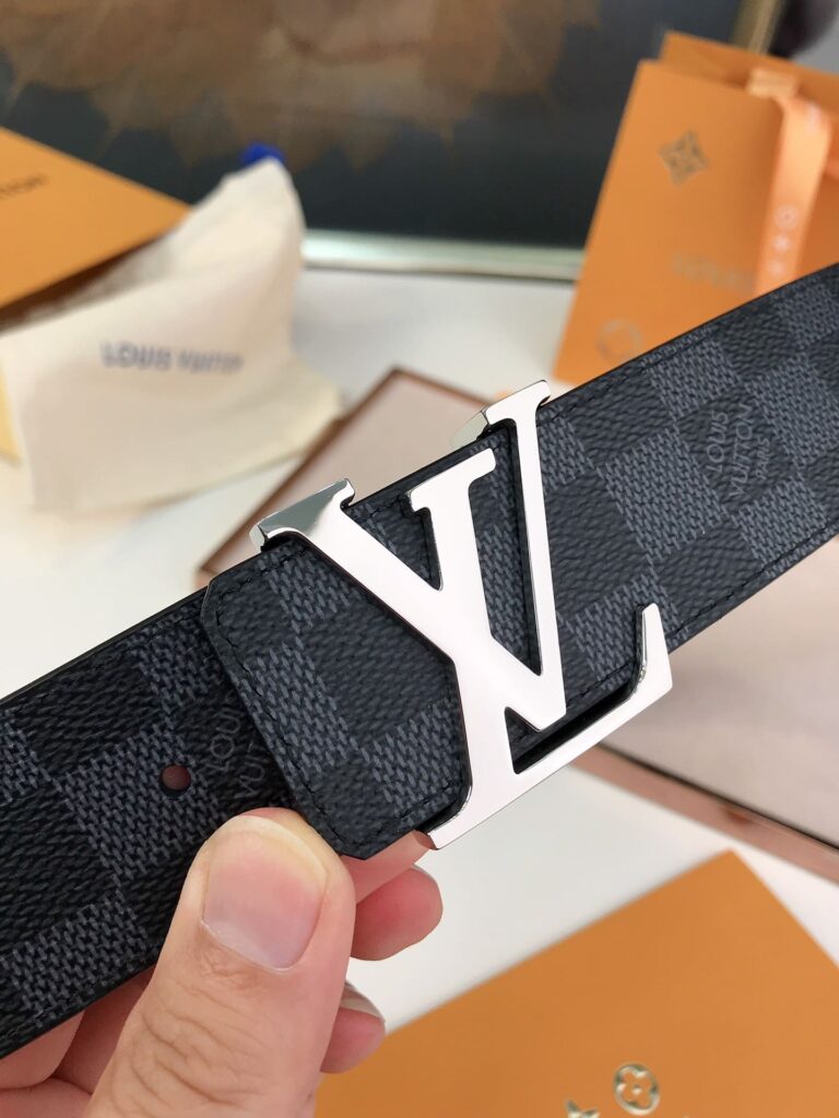 Louis Vuitton Lv Ceinture Initiales Reversible Silver 4Cm - Image 5