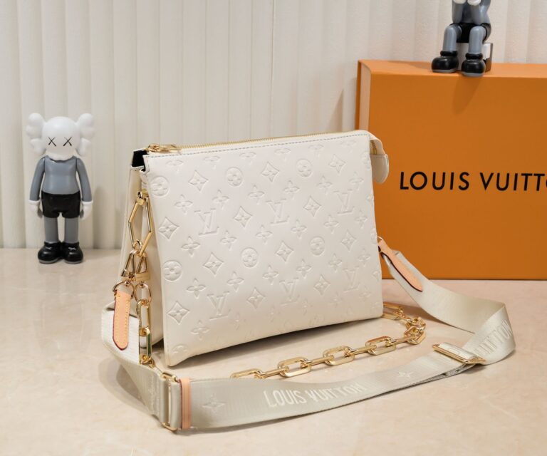 Louis Vuitton Coussin Pm Cream 26Cm M57793 - Image 7