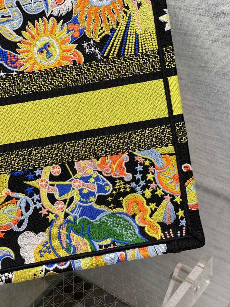 Dior Medium Book Tote Black Multicolor Dior Zodiac Fantastico Embroidery 36Cm M1296Zrza M911 - Image 9