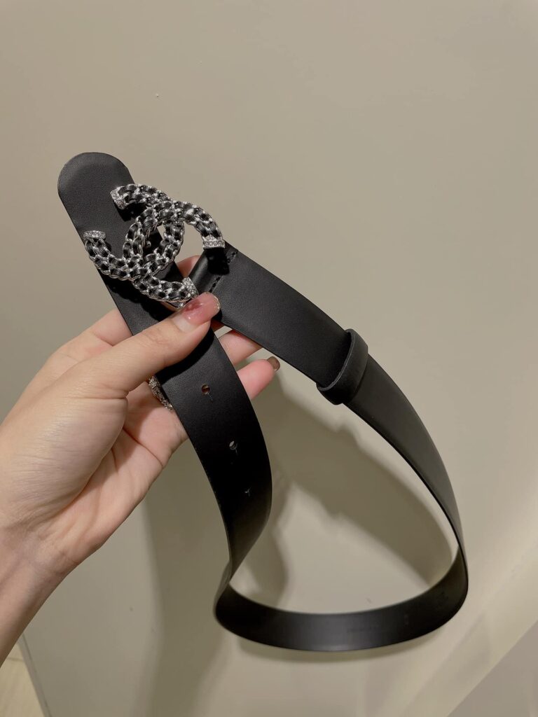 Chanel Belt Calfskin Gold Metal Strass Black 3Cm - Image 2