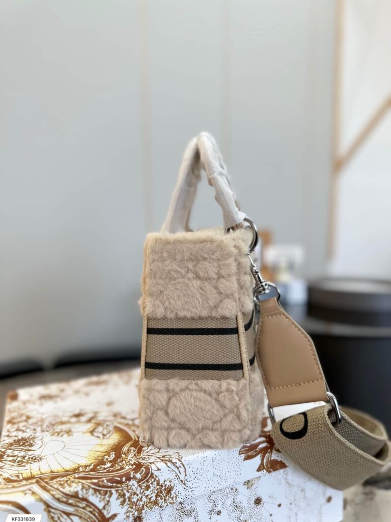 Dior Lady D Lite Medium Bag Beige 19Cm - Image 8