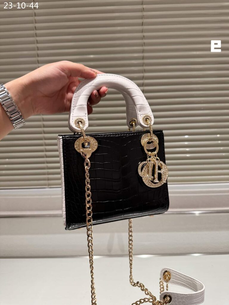 Dior Lady Dior Micro Bag Black 17Cm - Image 6