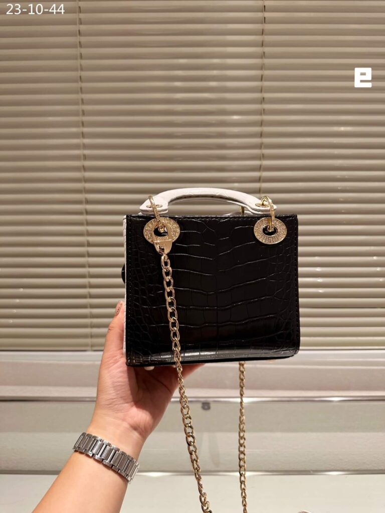 Dior Lady Dior Micro Bag Black 17Cm - Image 7