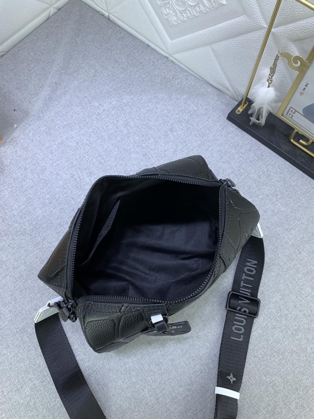 Louis Vuitton City Keepall Black 27Cm M21543 - Image 2