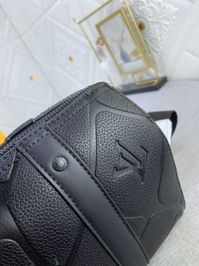 Louis Vuitton City Keepall Black 27Cm M21543 - Image 4