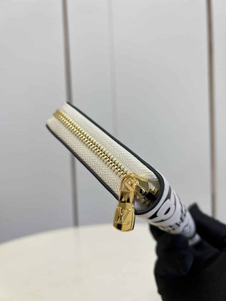 Louis Vuitton Zippy Wallet Beige M81138 - Image 5