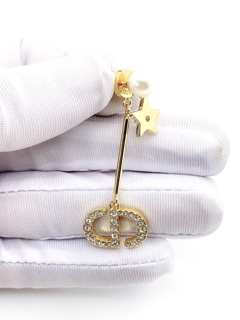 Dior Cd Gold Earrings - Image 2