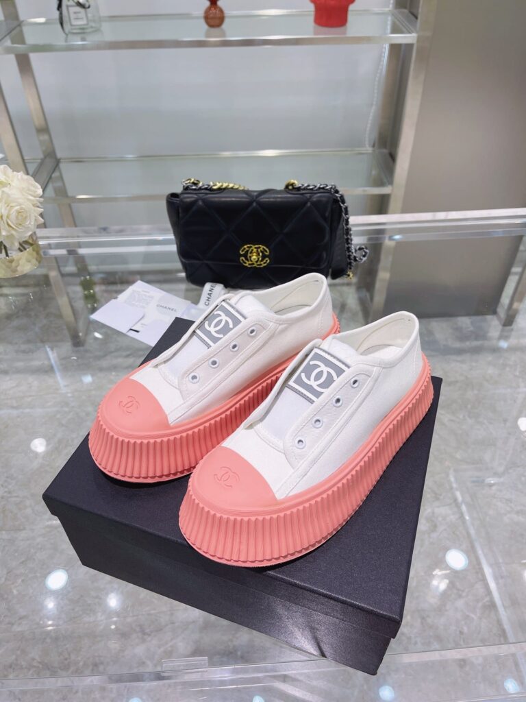 Chanel Cc Cap Toe Sneaker White And Pink - Image 5