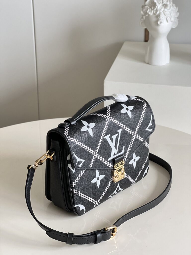 Louis Vuitton Pochette Métis 25Cm Black M46028 - Image 4