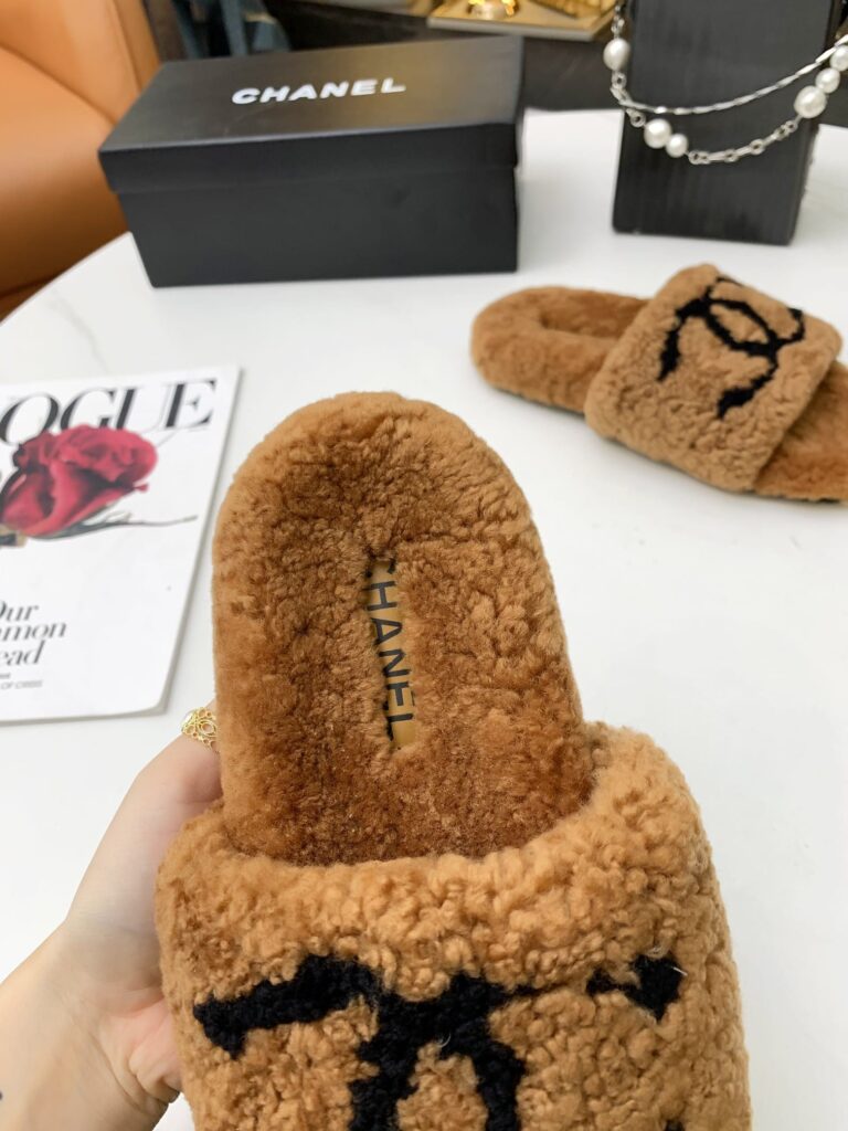 Chanel Cc Shearling Slippers Brown - Image 8