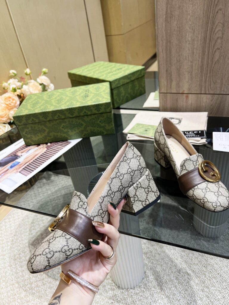 Gucci Women'S Blondie Pump Beige 701711 9I650 9769 - Image 5