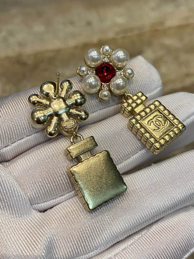 Chanel Earrings - Image 5